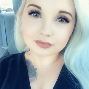 Meet your Posher, Alicia